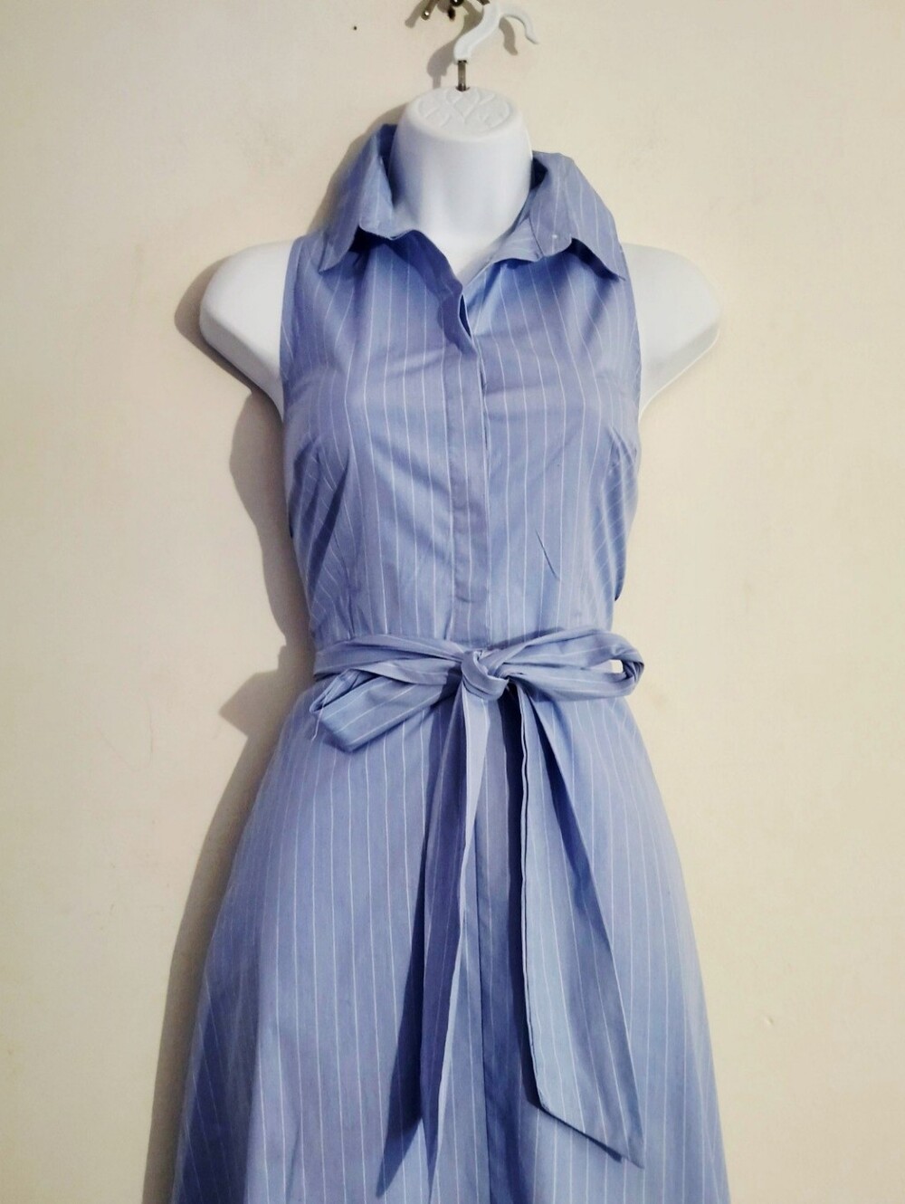 Ann Taylor Factory Sleeveless Pinstripe Midi Shirtdress with Belt Size: 8 Color: - Picture 3 of 16